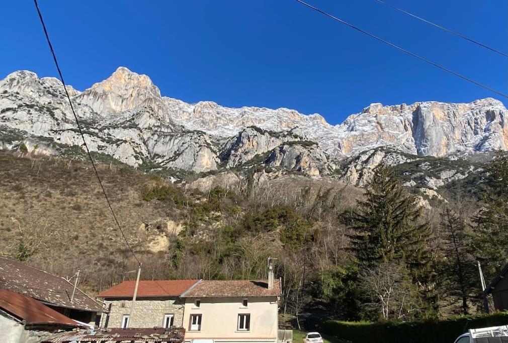 Apartament Entre La Montagne Et La Riviere Sinsat Zewnętrze zdjęcie