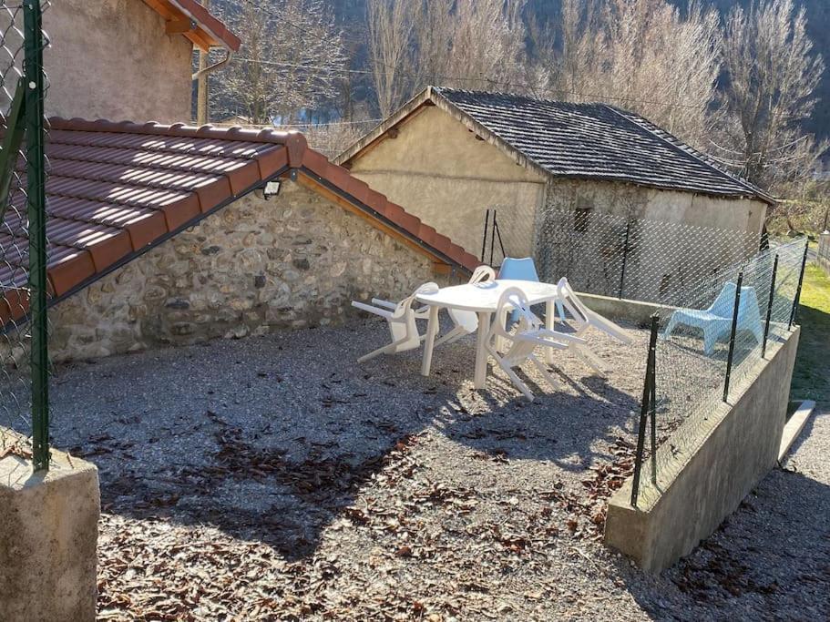Apartament Entre La Montagne Et La Riviere Sinsat Zewnętrze zdjęcie